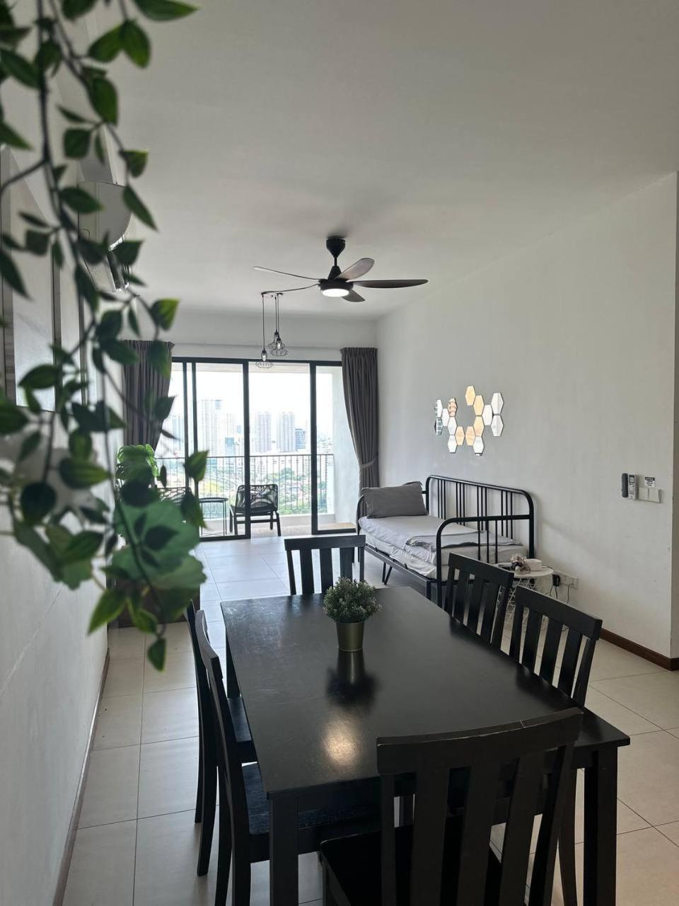 The Landmark Comfort Relax Spacious Sea View By Iz Tanjung Tokong Eksteriør billede